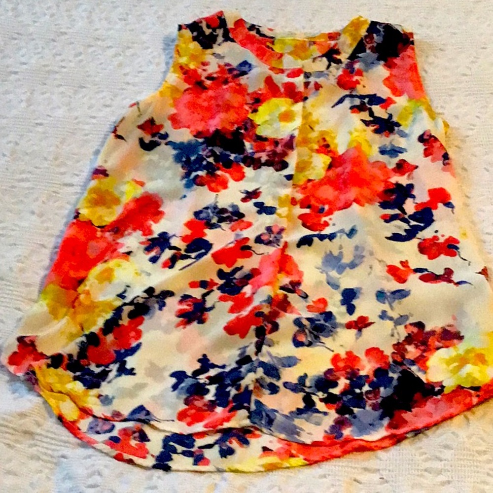 Gibgon sleeveless blouse